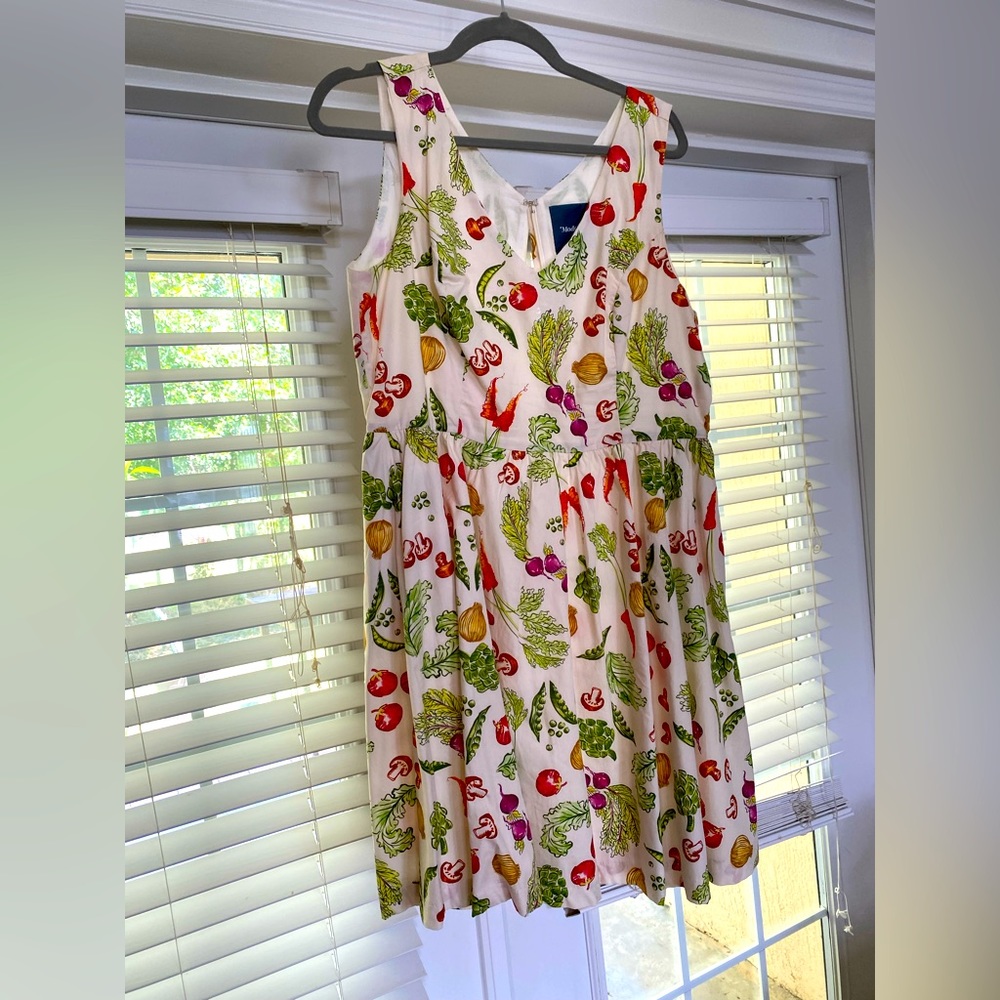 EUC Mod Cloth Vegetable Dress Size XL